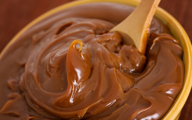 ¿Qué es el dulce de leche? Descubre su historia y deliciosas recetas