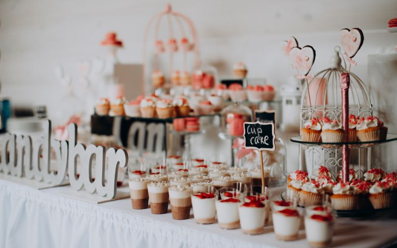 Que poner en una mesa dulce de una boda: ideas irresistibles y únicas